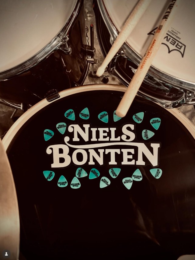Niels Bonten live performance, photo 6